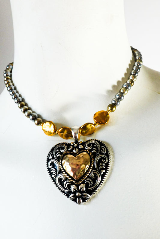 BIG HEART NECKLACE